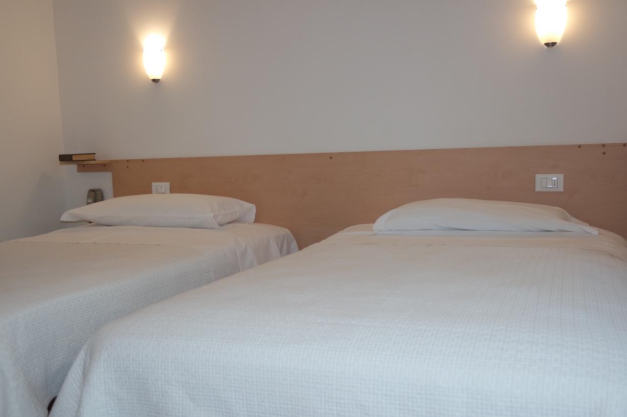 Hotel Livio Brescia Exterior foto